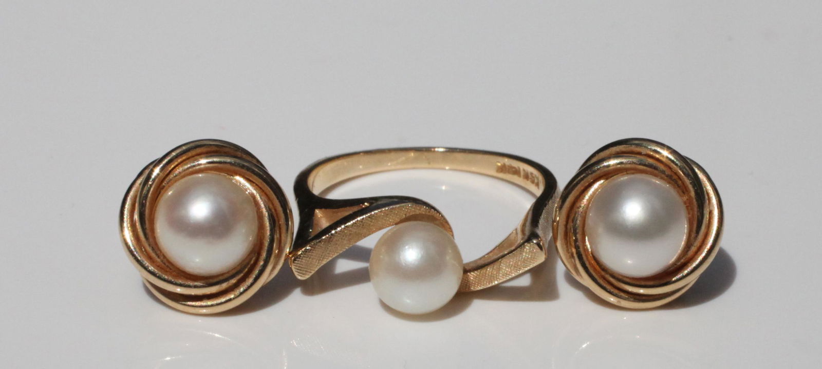 14K YELLOW GOLD & PEARL EARRINGS & RING (1 of 3)