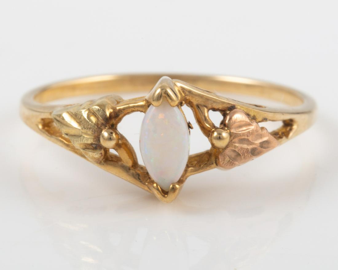 14K TRI-COLOR GOLD & OPAL RING (1 of 4)