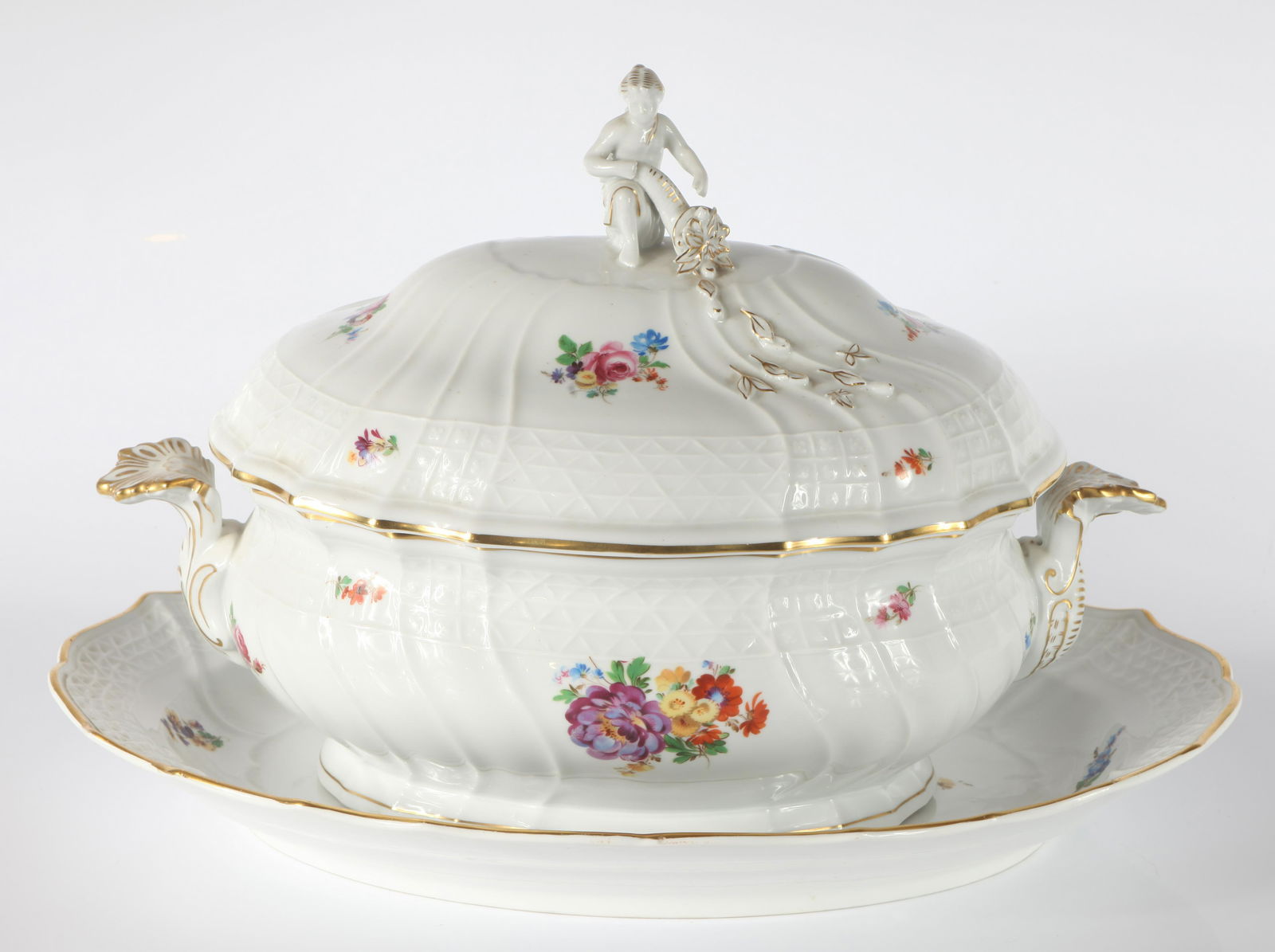 MEISSEN PORCELAIN COVERED TUREEN WITH UNDERPLATE (1 of 12)
