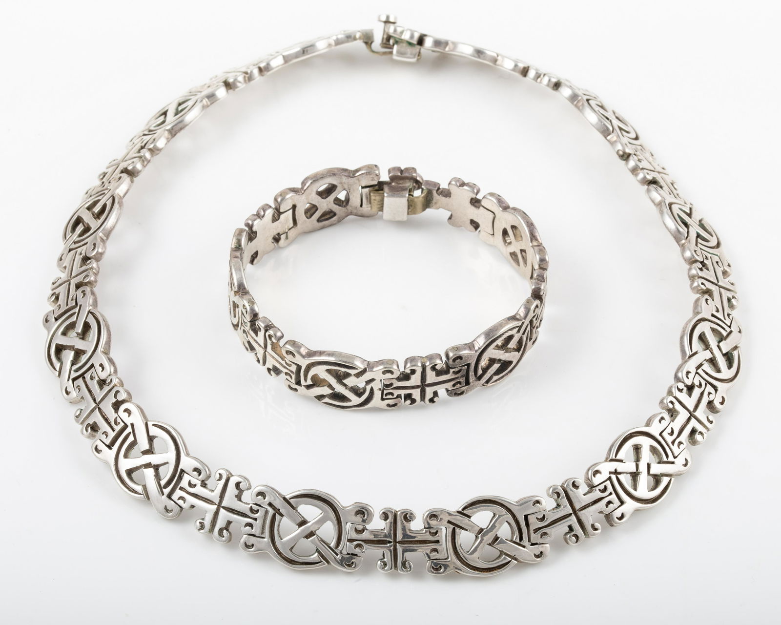 STERLING CELTIC KNOT NECKLACE & BRACELET (1 of 4)