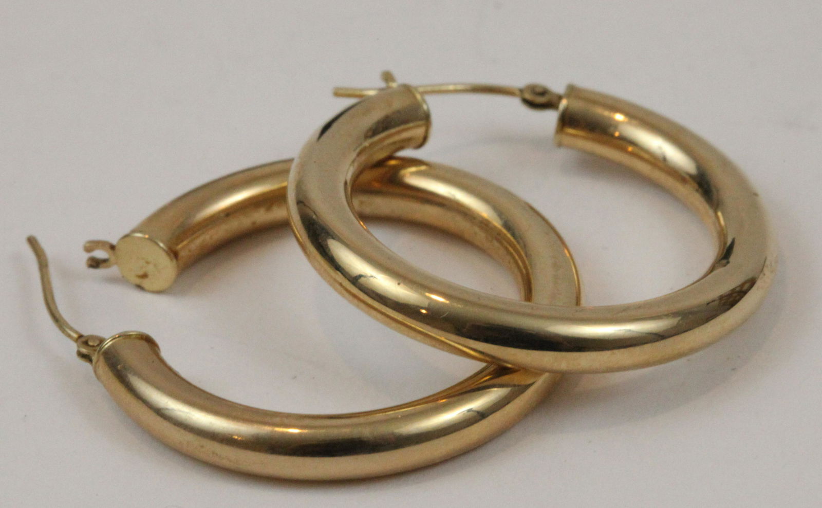 PAIR YELLOW GOLD HOOP EARRINGS (1 of 3)