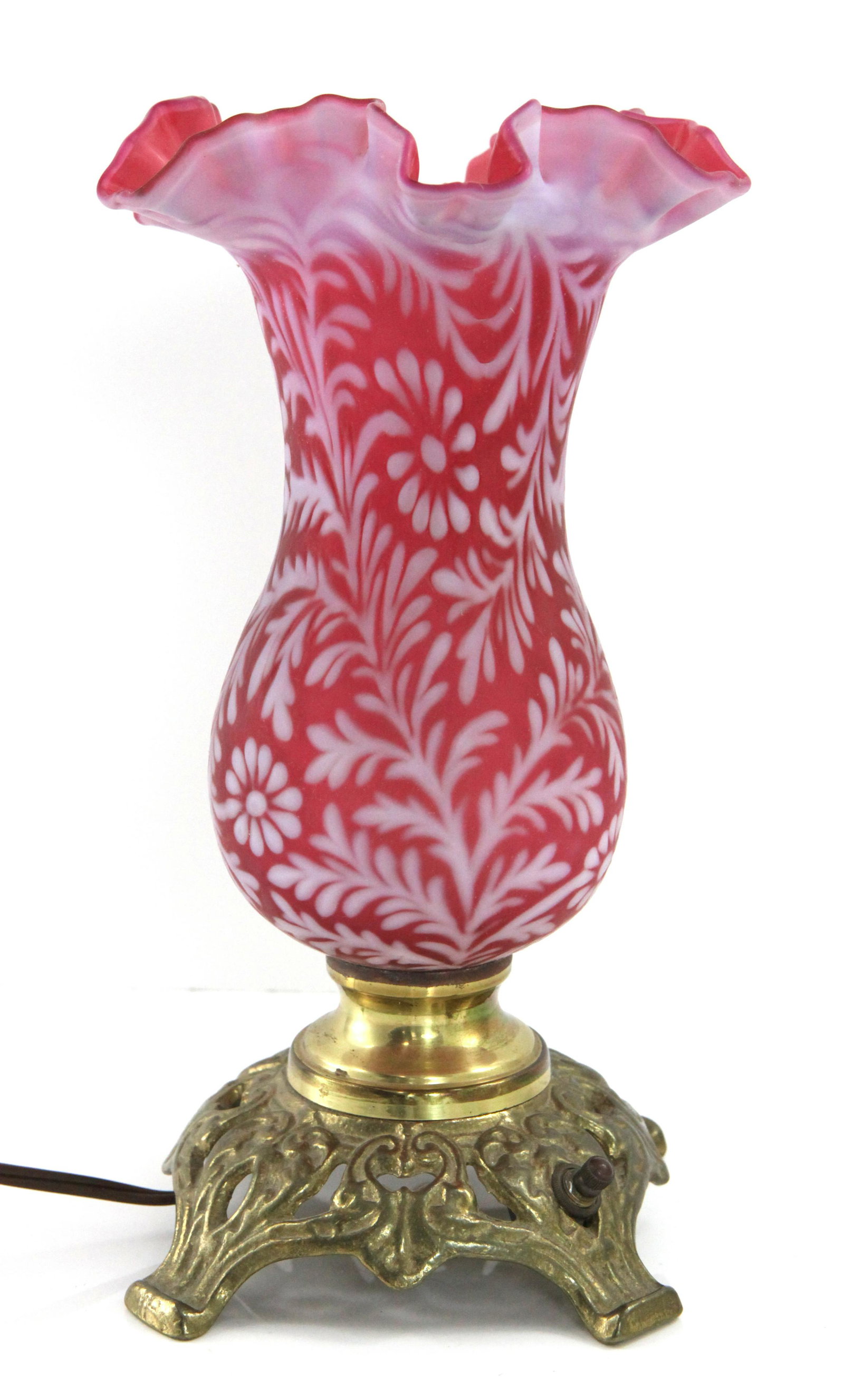 CRANBERRY & OPALESCENT SHADE TABLE LAMP (1 of 4)