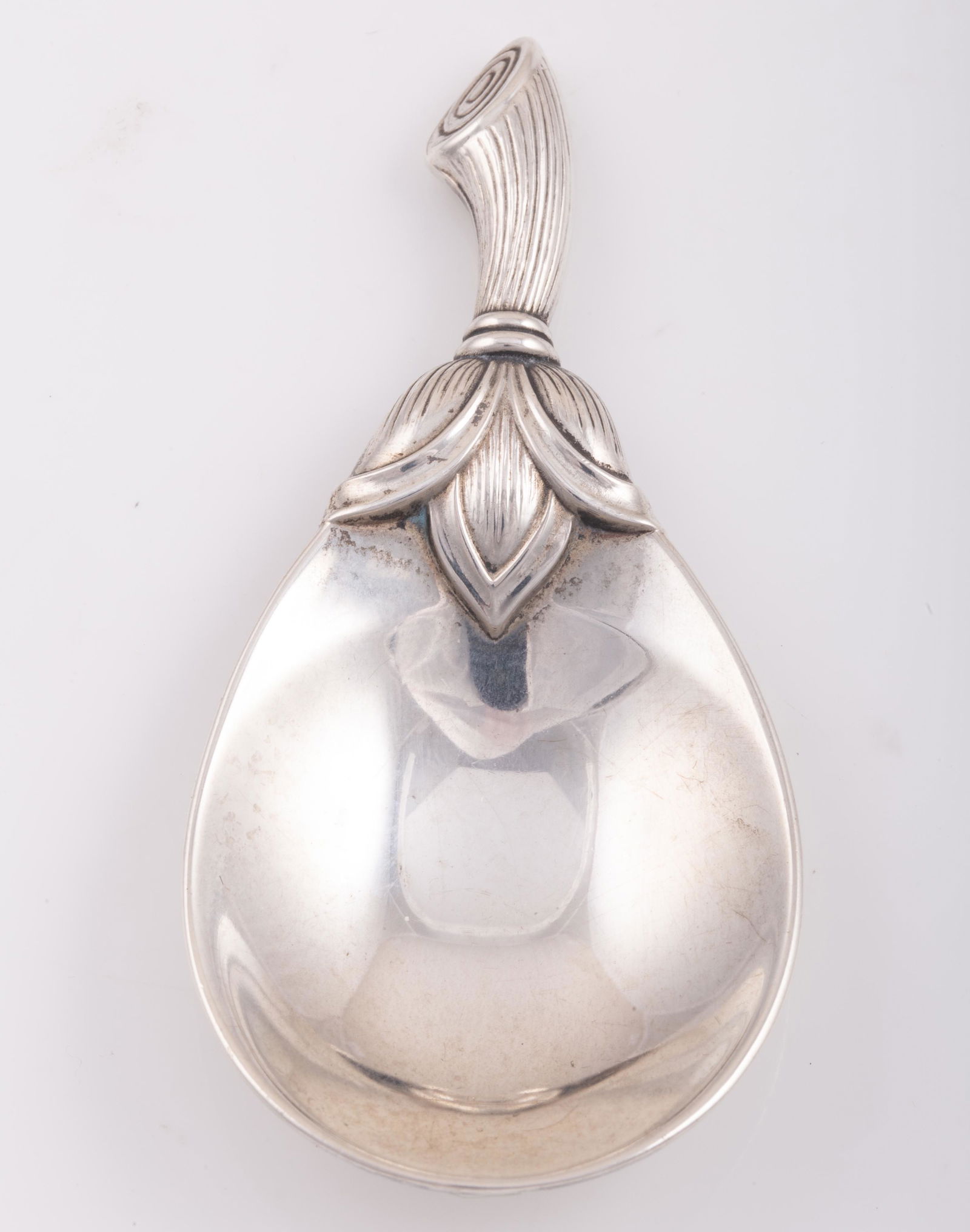BUCCELLATI EGGPLANT FORM TEA CADDY SPOON (1 of 4)