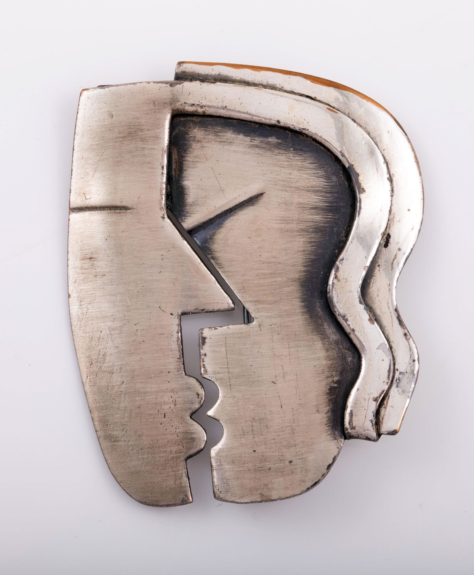 REBAJES SILVER TONE "THE KISS" BROOCH (1 of 3)