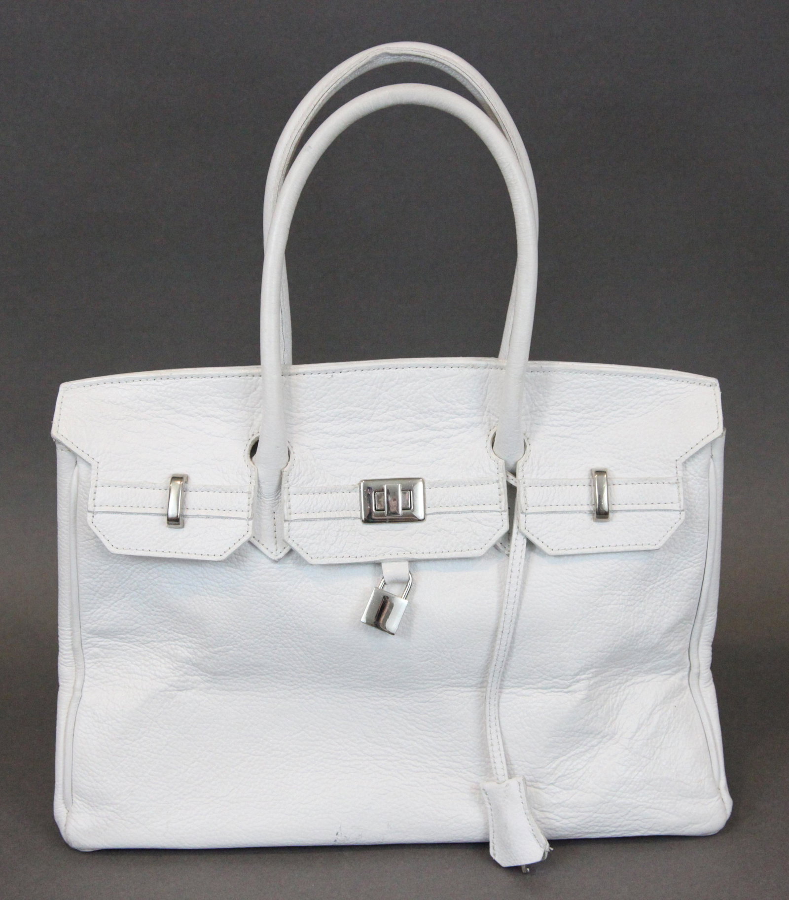 VERA PELLE LEATHER HANDBAG: White, light wear, 9" x 15" long, G-VG