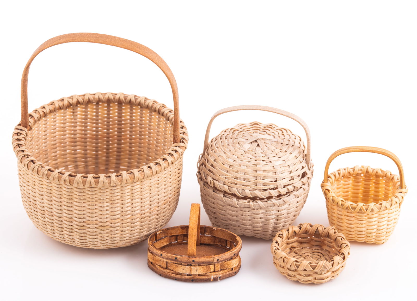 (5) ARTISAN MADE DOLLHOUSE MINIATURE BASKETS - SIGNED (1 of 7)