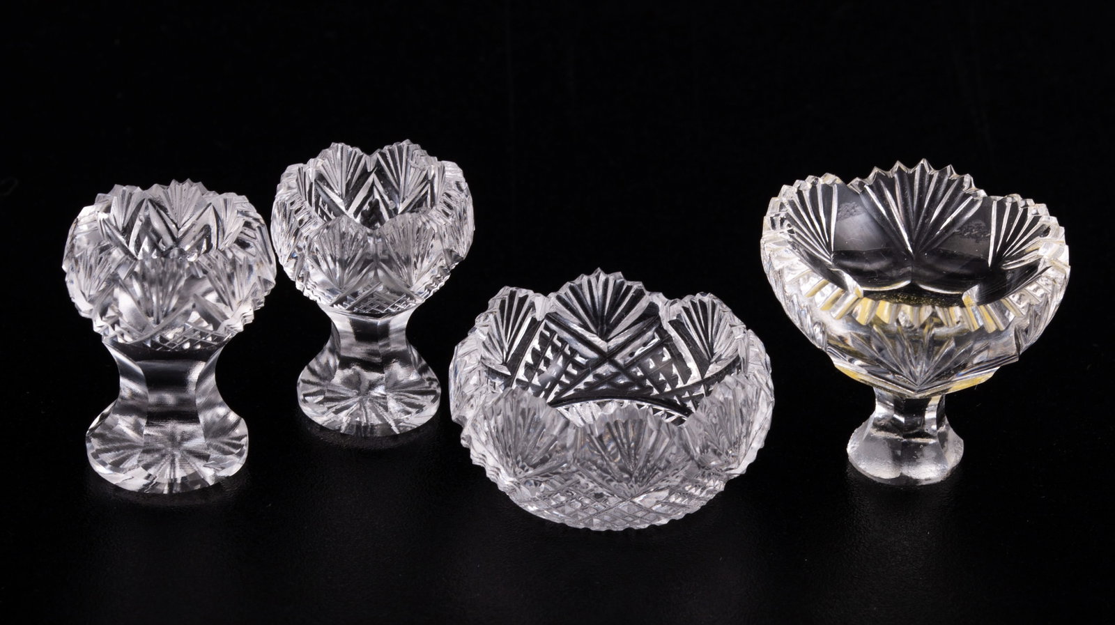 (4) PCS. CRYSTAL / CUT GLASS DOLLHOUSE MINIATURES (1 of 5)