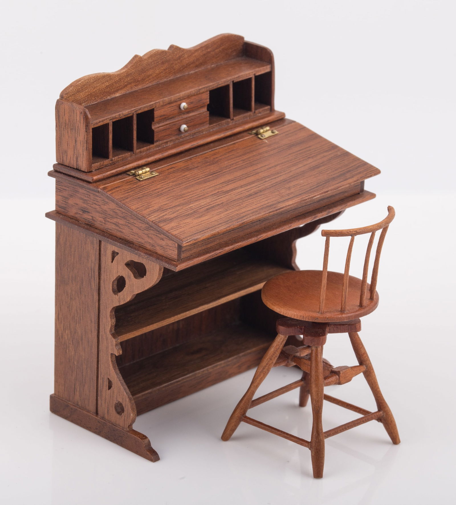 (2) DOLLHOUSE FURNITURE - ARTISAN MADE WRITING DESK AND CHAIR (1 of 8)