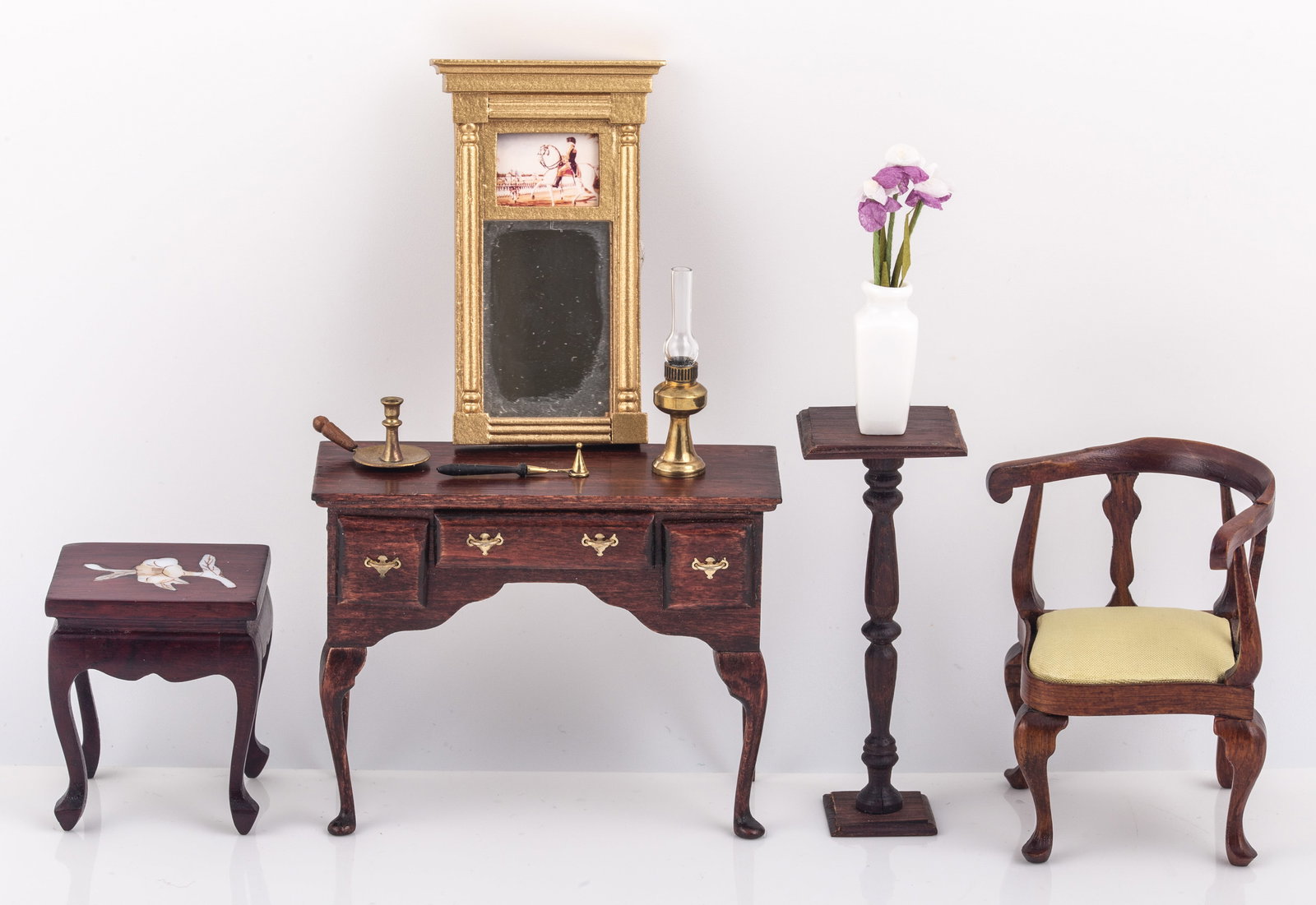 (9) DOLLHOUSE FURNITURE AND ACCESSORIES (1 of 5)