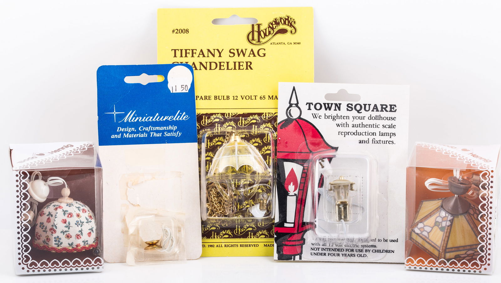 LOT OF DOLLHOUSE MINIATURE LIGHTING - BODO HENNIG, ETC. (1 of 6)