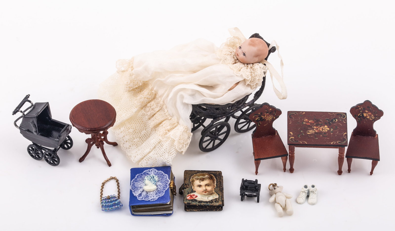 HALF INCH SCALE, ETC. DOLLHOUSE MINIATURES & ACCESSORIES (1 of 7)