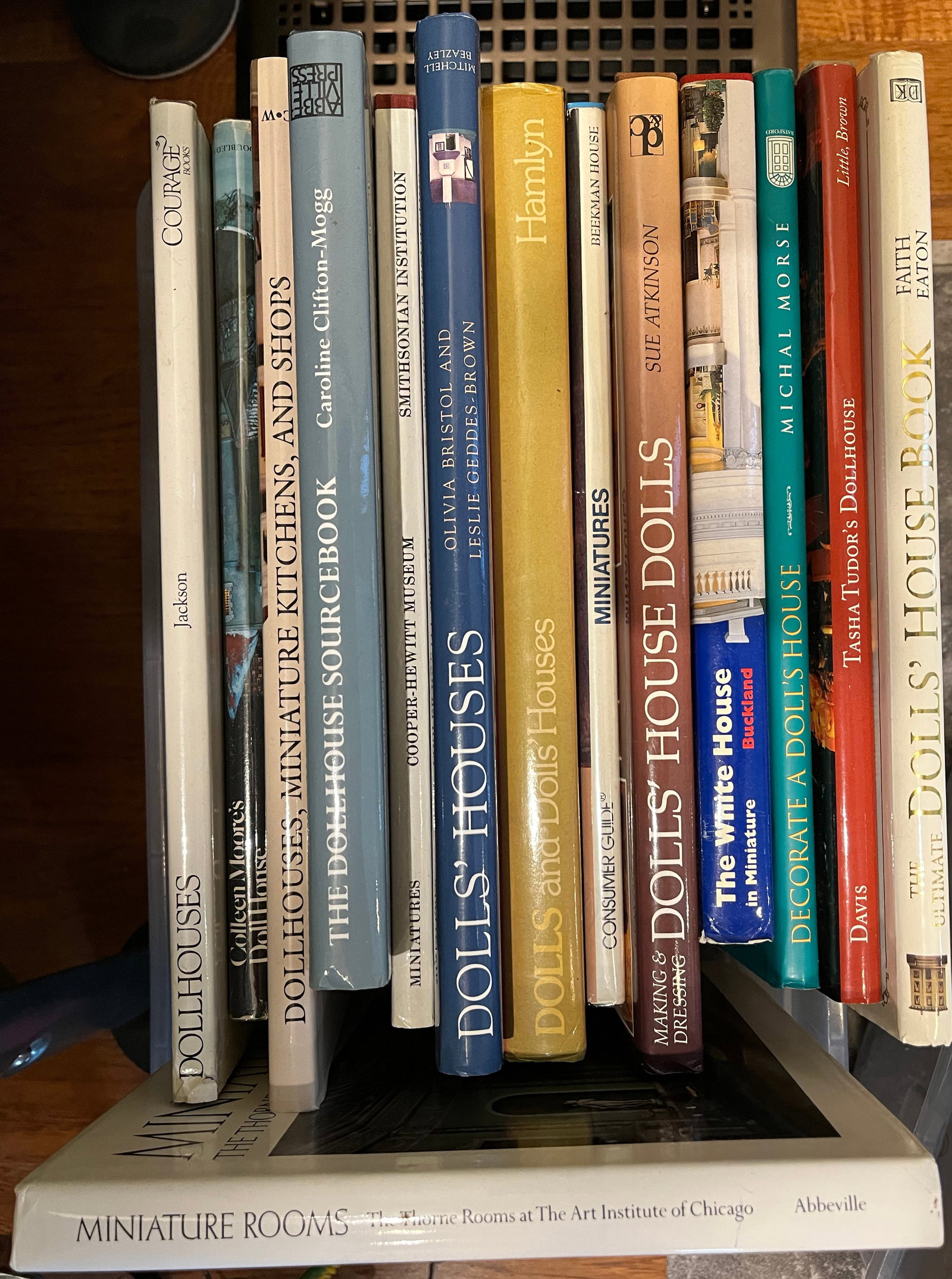 (14) DOLLHOUSE / MINIATURES RELATED  BOOKS (1 of 1)