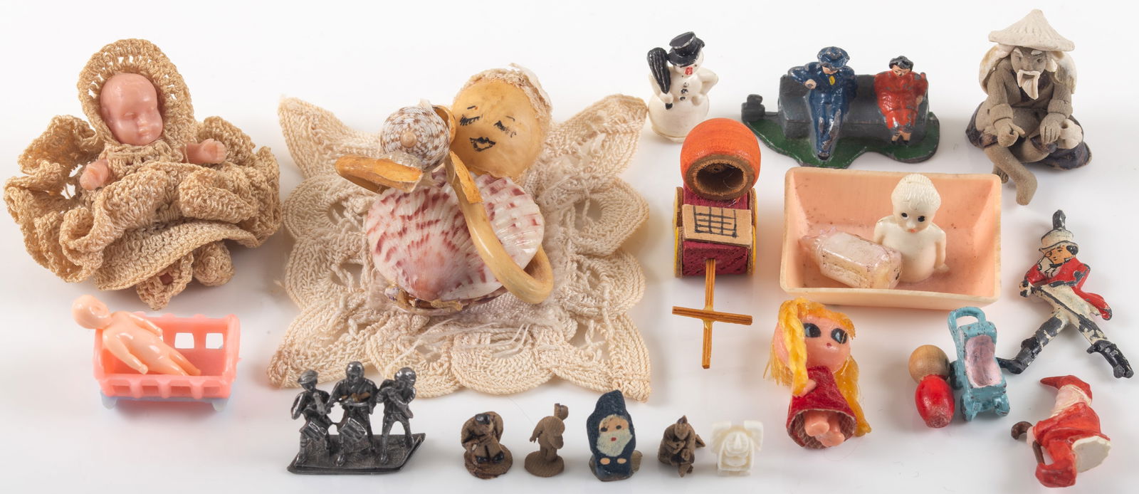 LOT OF FIGURAL MINIATURES (1 of 6)