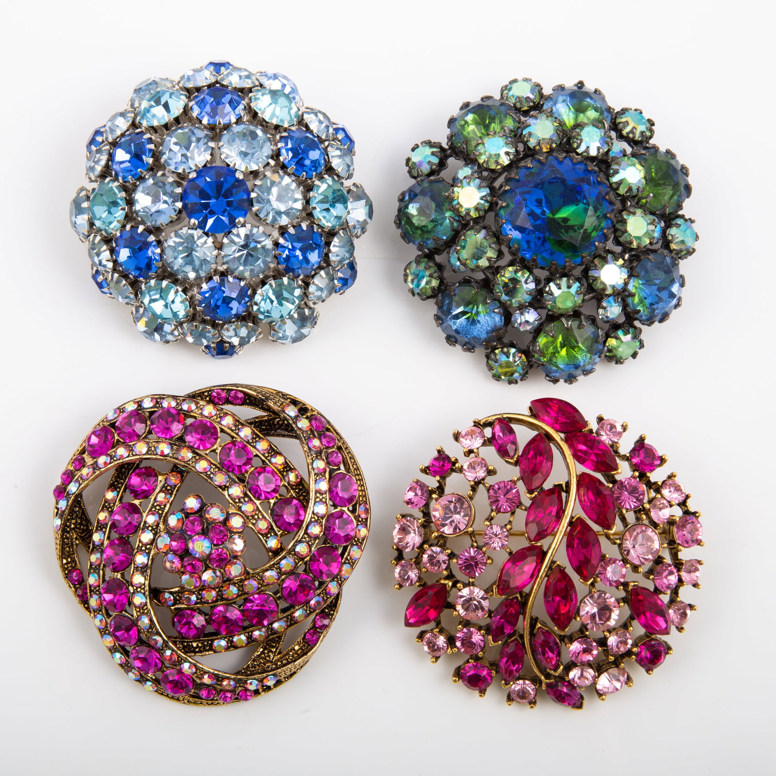 (4) VINTAGE RHINESTONE BROOCHES (1 of 4)
