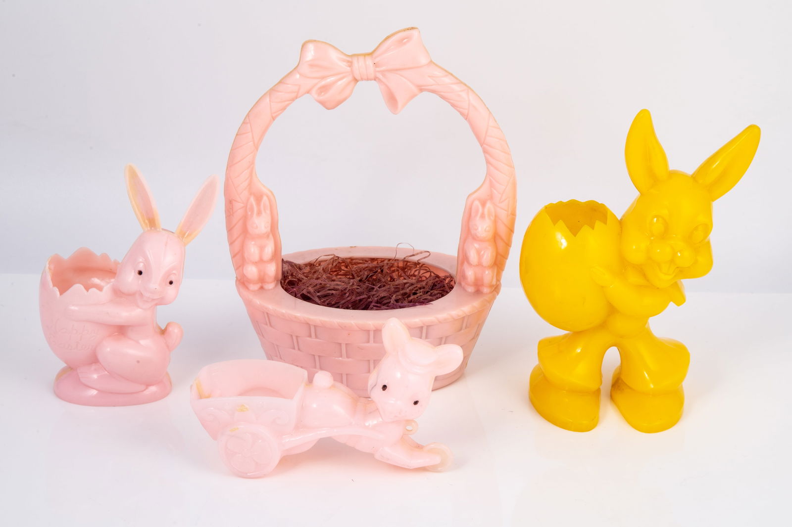 (4) 1950'S ROSBRO / ROSEN,ETC. HARD PLASTIC EASTER CANDY CONTAINERS (1 of 5)