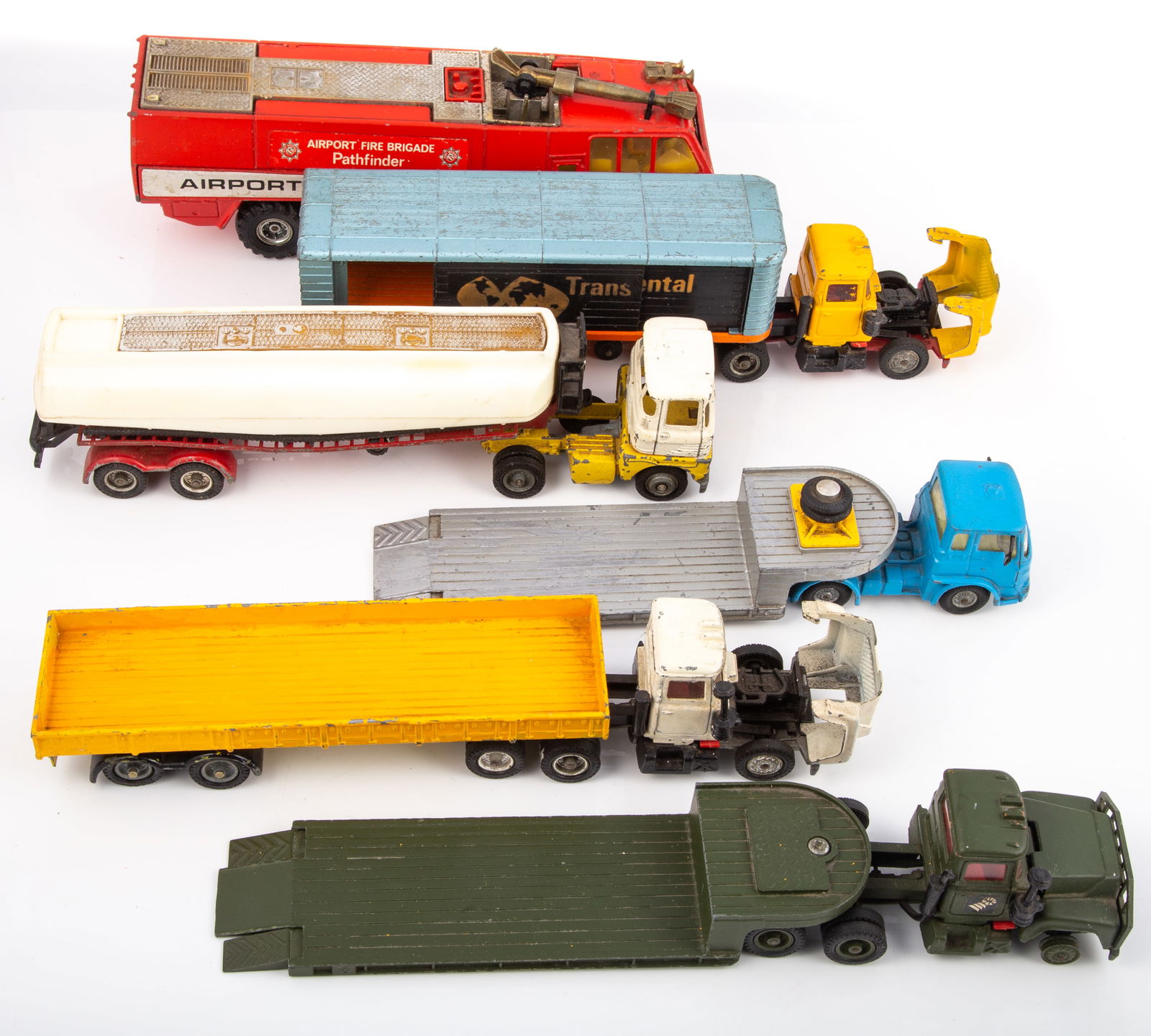 (6) VINTAGE CORGI MAJOR DIE-CAST TRUCKS (1 of 6)