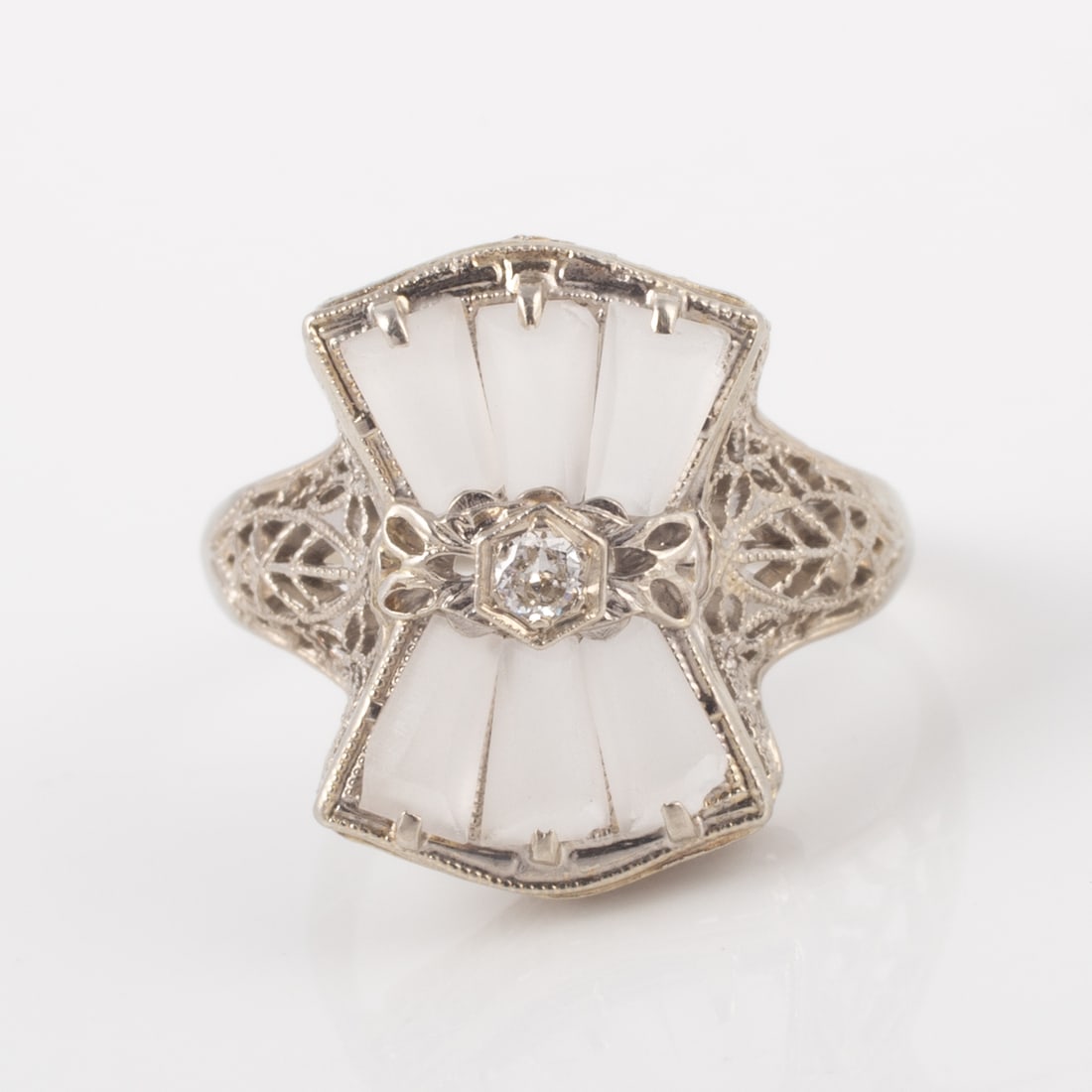 14K GOLD & DIAMOND RING (1 of 4)