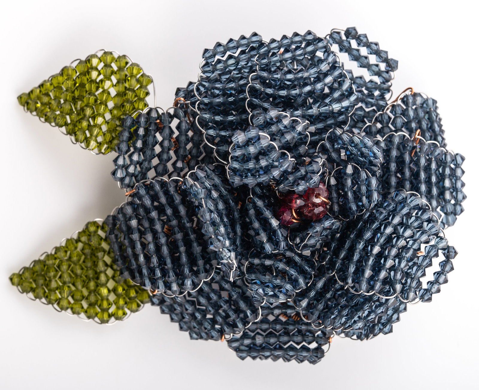 MINDY LAM CRYSTAL FLOWER BROOCH (1 of 3)