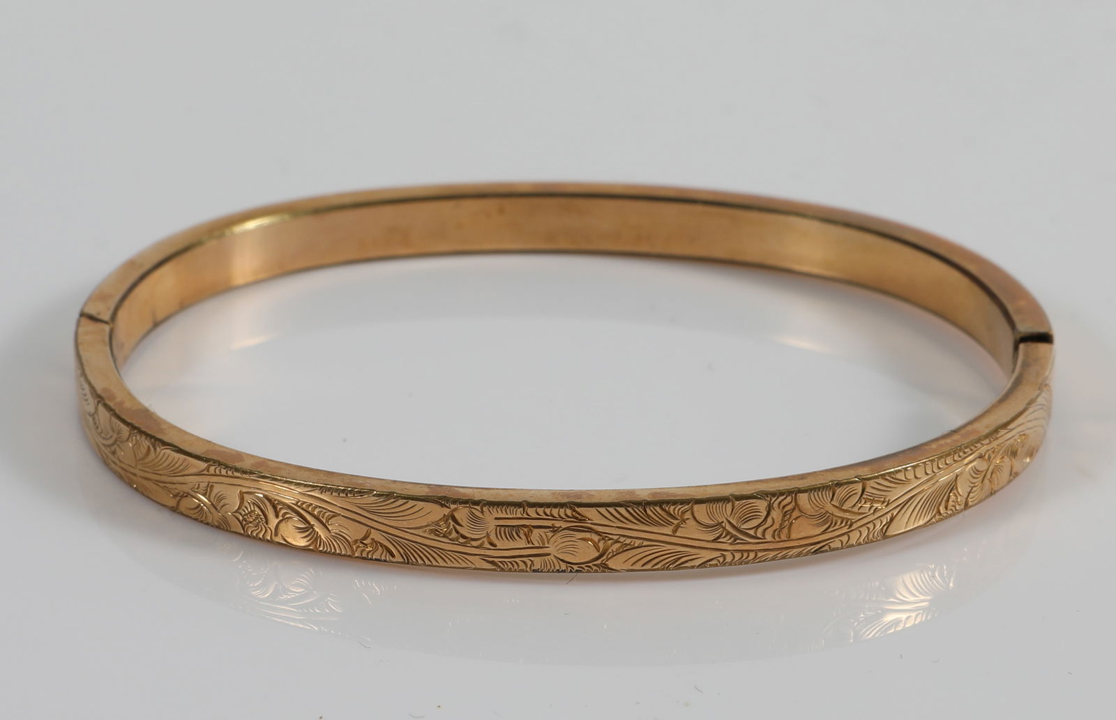 14K GOLD BANGLE BRACELET (1 of 6)