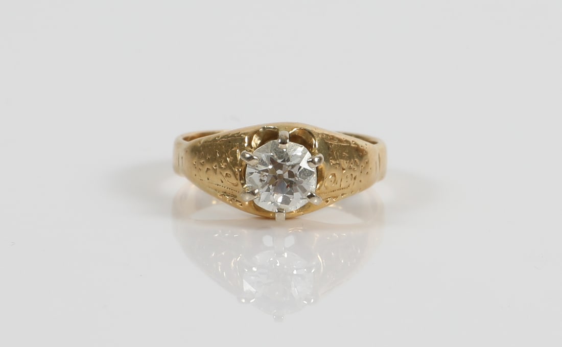 DIAMOND SOLITAIRE RING (1 of 9)