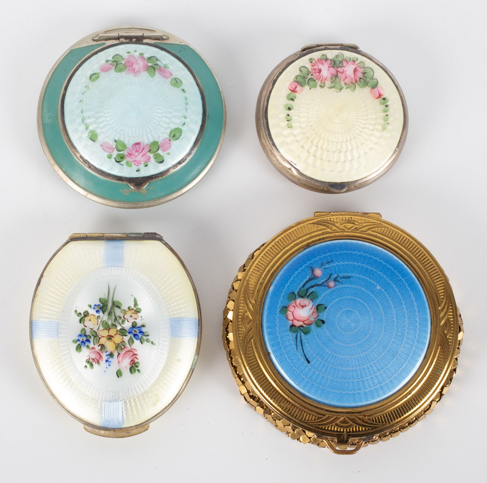 (4) VINTAGE ENAMELED COMPACTS (1 of 4)