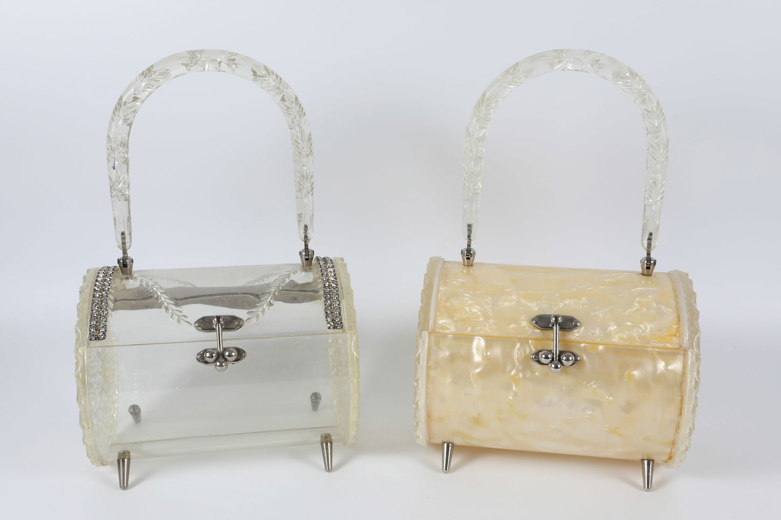 (2) VINTAGE LUCITE BARREL PURSES (1 of 12)