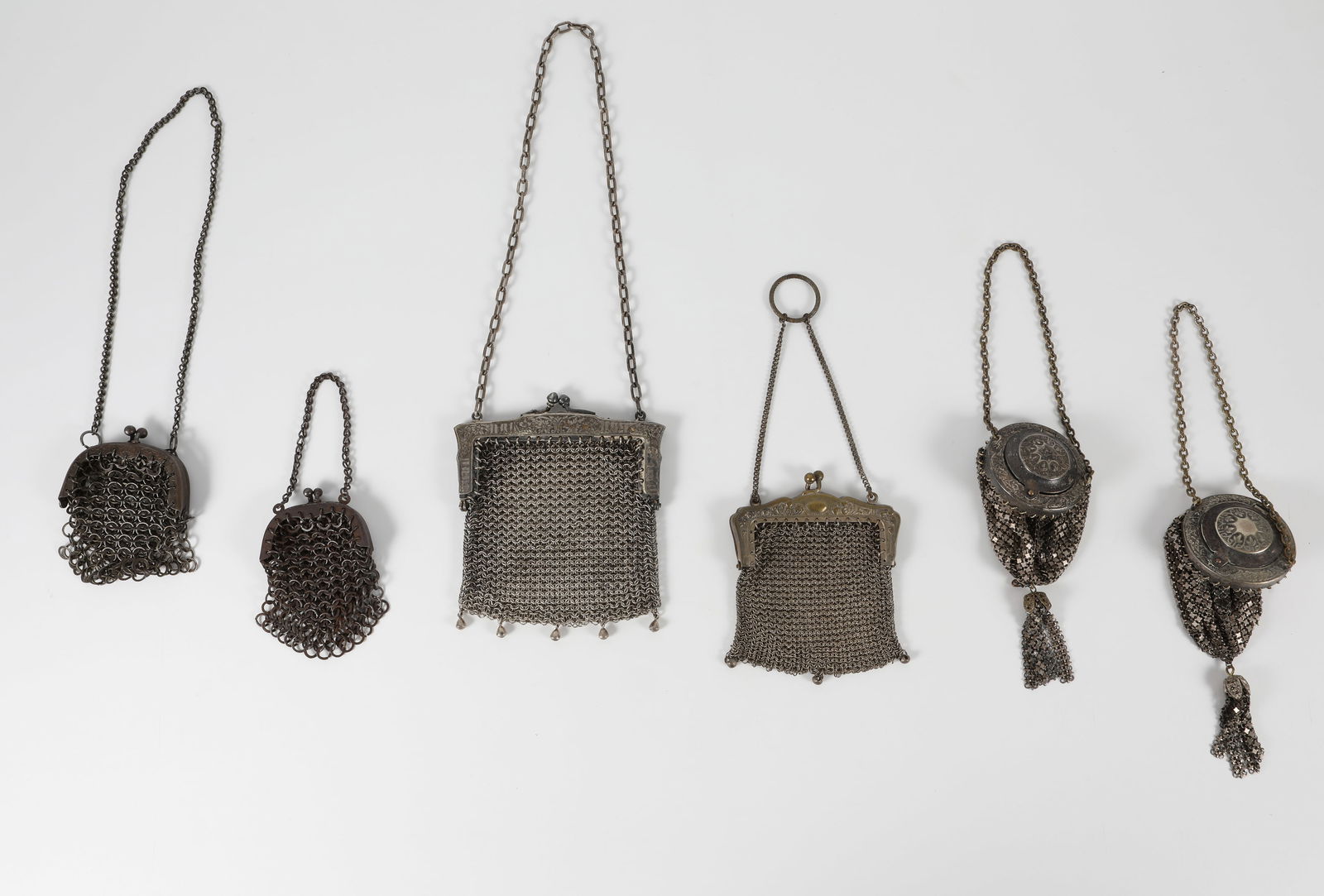 (6) VINTAGE MESH BAGS (1 of 12)