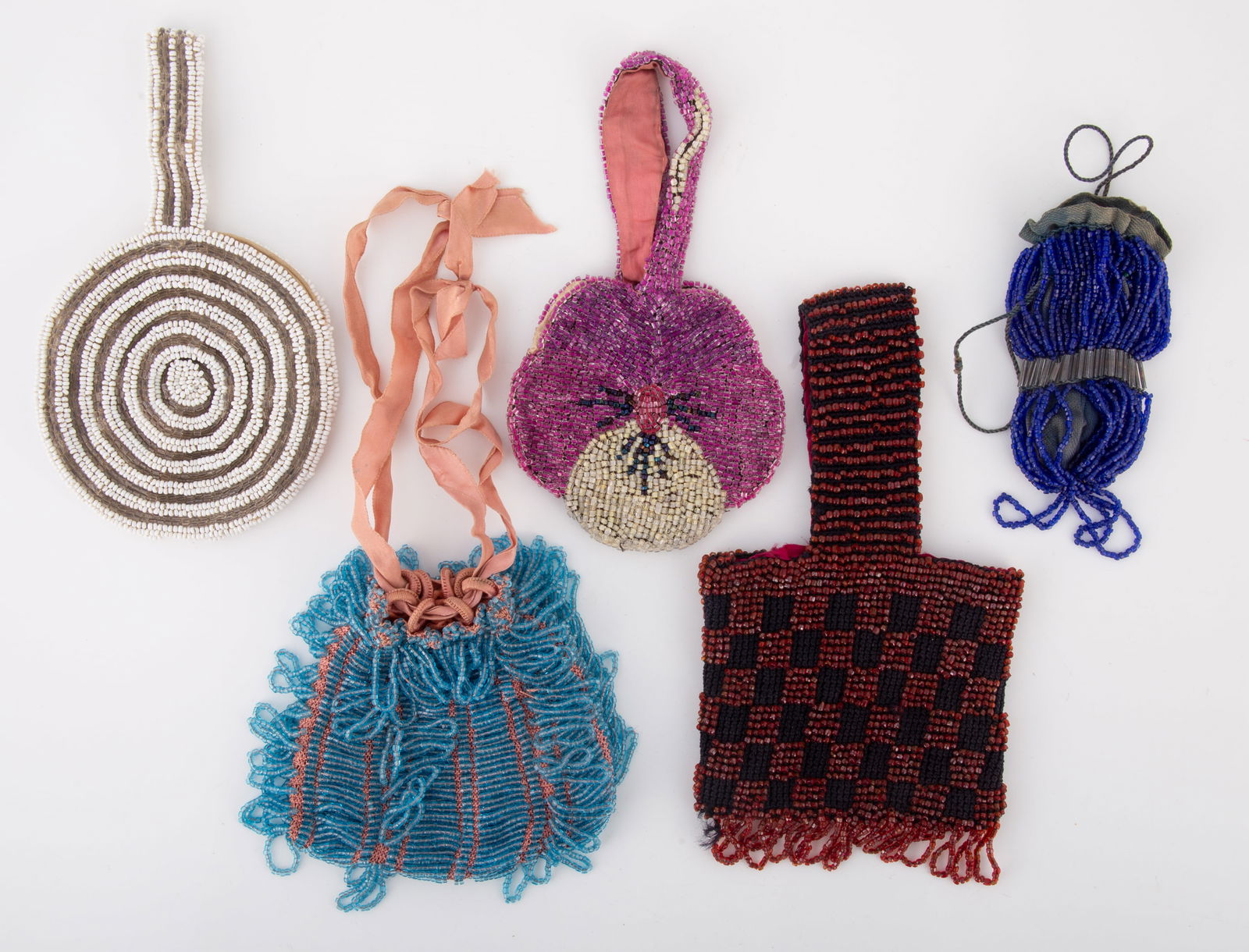 (5) VINTAGE BEADED COIN PURSES (1 of 7)