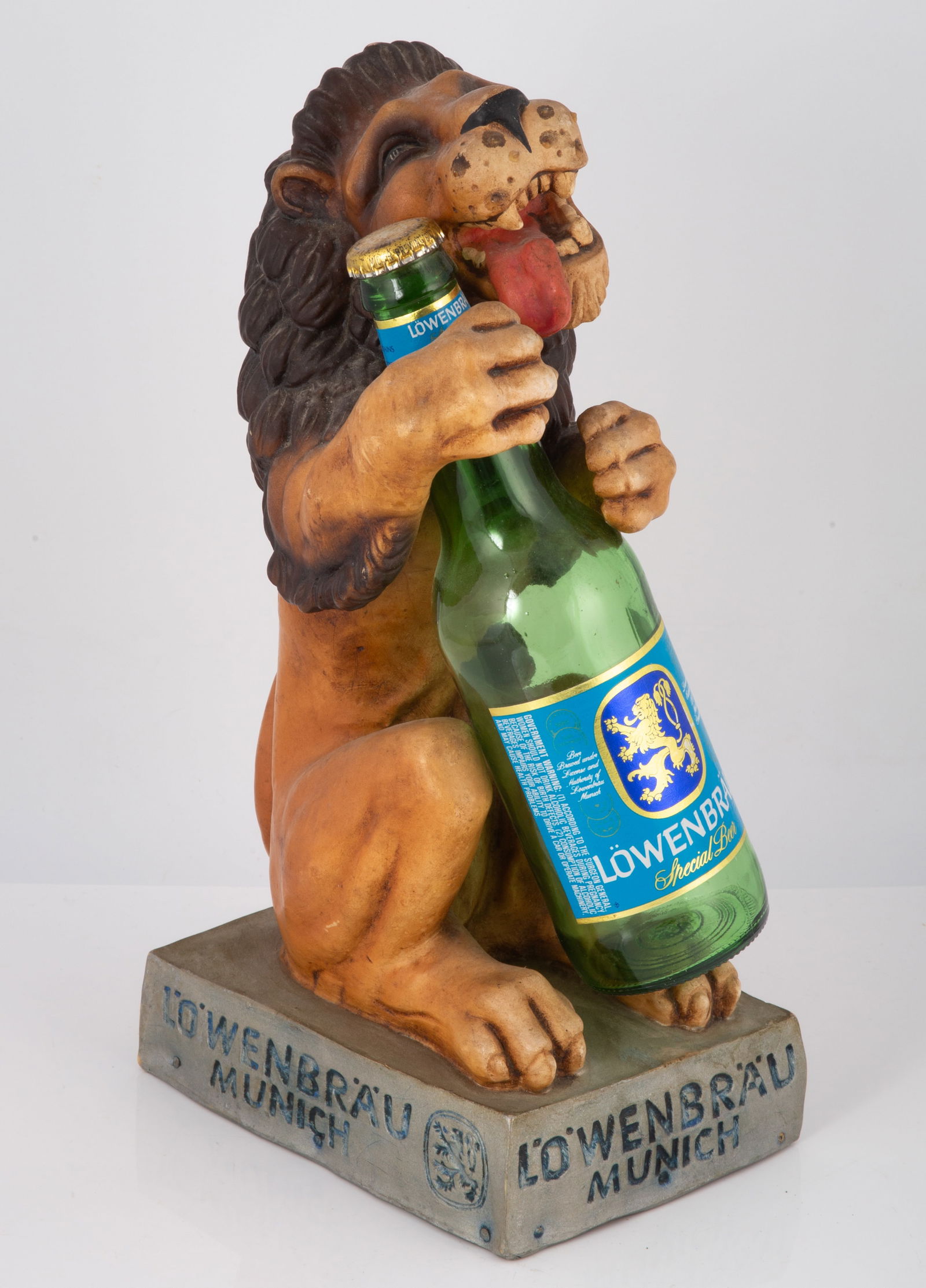 LOWENBRAU BEER ADVERTISING DISPLAY (1 of 5)