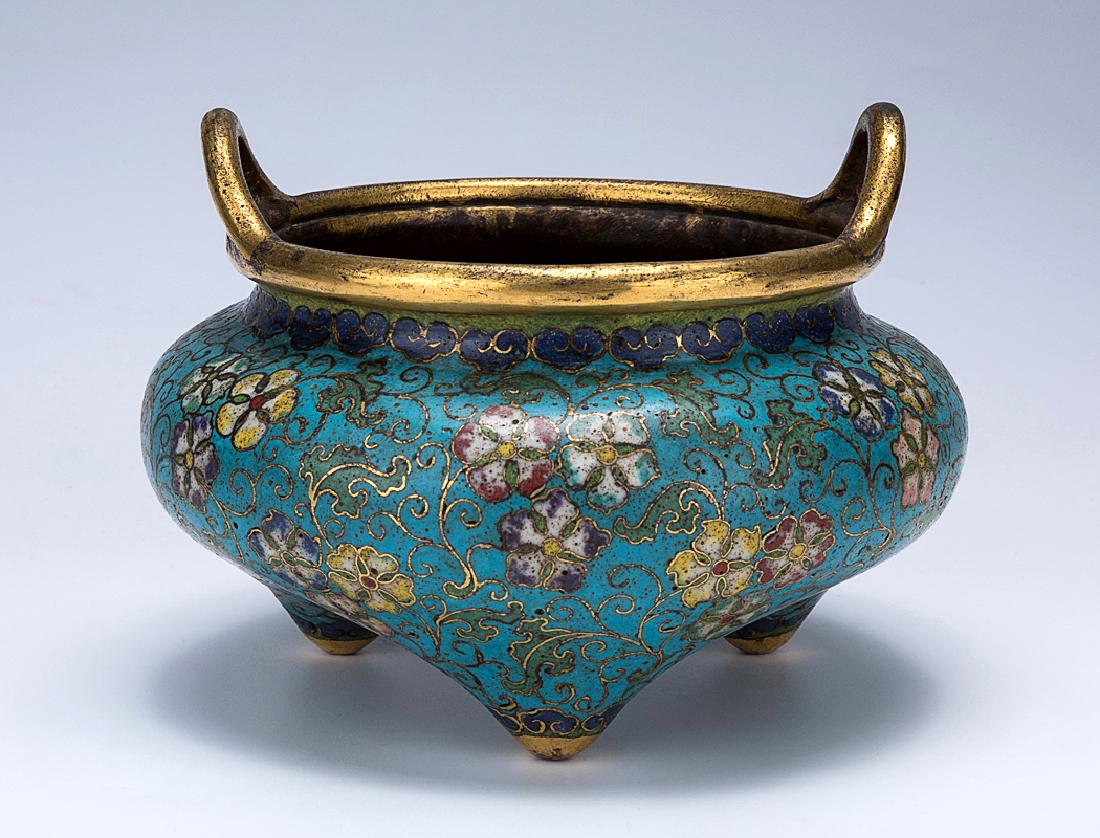 AN IMPERIAL CLOISONNE ENAMEL TRIPOD CENSER (1 of 5)