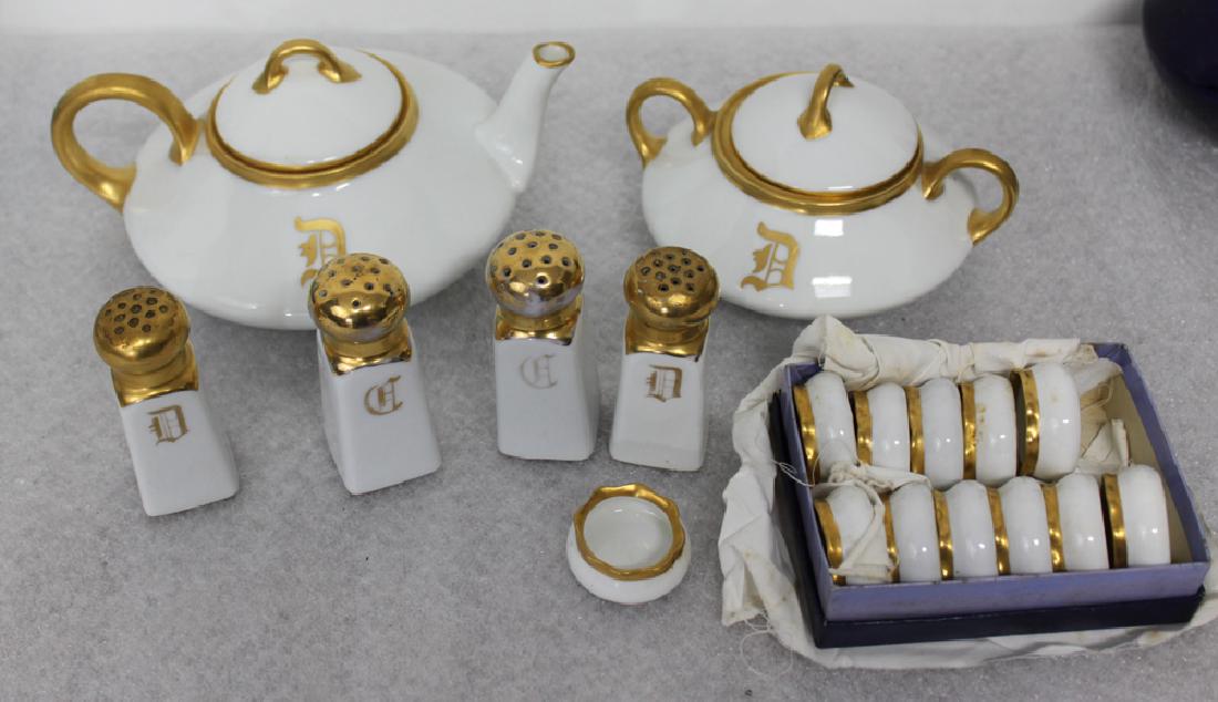 Set of Porcelain Tea Pots, Bowl and Others (1 of 6)