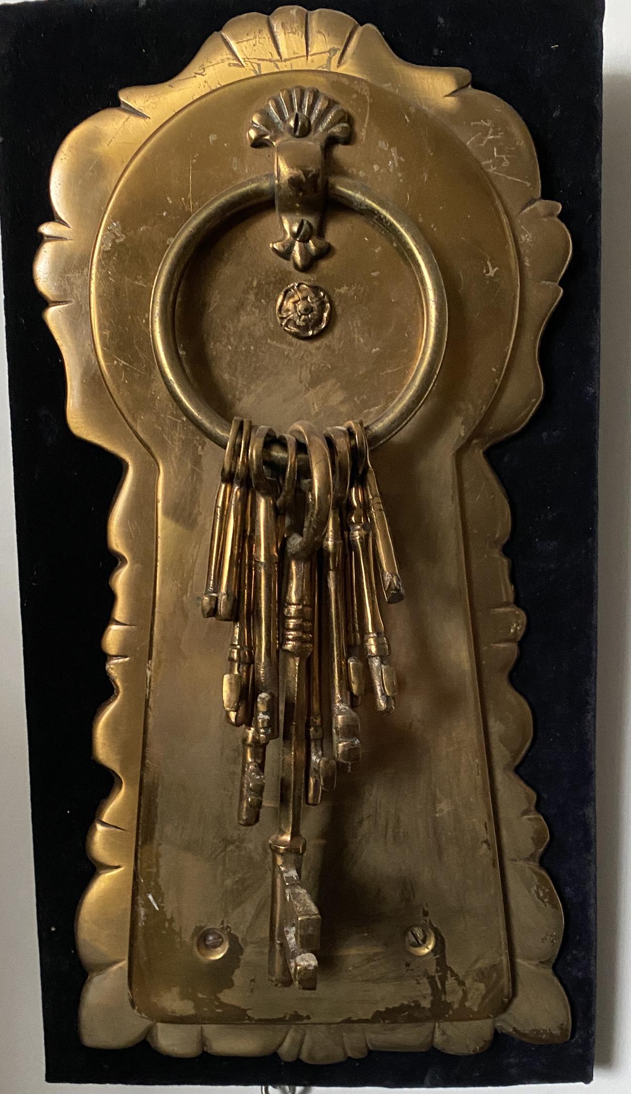 French Heavy Bronze Key Sampler: French Heavy Bronze Key Sampler Size: 14 x 7 in. Bid to win starting price meets the reserve If you would like to receive more detailed photos, please let us know. We do not accept credit card charges