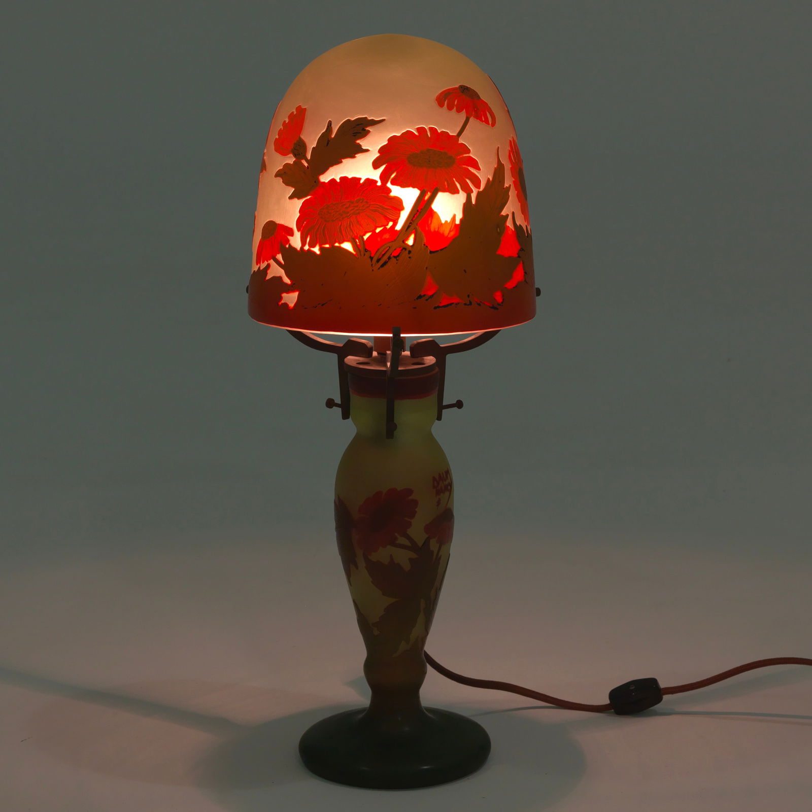 Daum Nancy Art Nouveau Cameo Glass Table Lamp with Floral: Daum Nancy Art Nouveau Cameo Glass Table Lamp with Floral Decoration France, circa 1900-1910. An exceptional Art Nouveau table lamp by Daum Nancy, featuring a matching cameo glass base and dome-form s