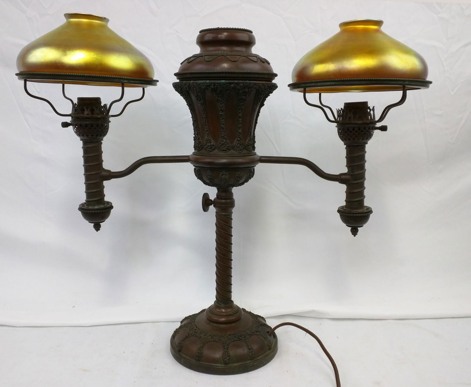 American Arts & Crafts Bronze Double Student Desk Lamp, Possibly Tiffany Studios: American Arts & Crafts Bronze Double Student Desk Lamp, Possibly Tiffany Studios An early 20th century American Arts & Crafts double-arm student desk lamp, circa 1905-1915, executed in heavy cast bron