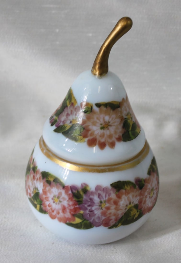 19th Century French Opaline Glass Pear-Form Covered Box: 19th Century French Opaline Glass Pear-Form Covered Box Elegant small opaline glass covered box modeled as a pear, decorated with finely hand-painted floral garlands in soft polychrome enamels, accent