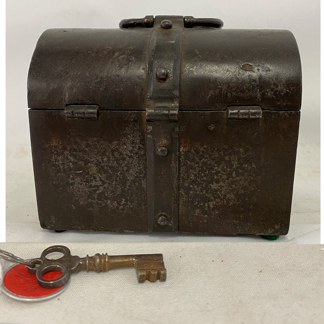Early Forged Iron Strongbox with Original Key, Late 17th / Early 18th Century (1 of 9)