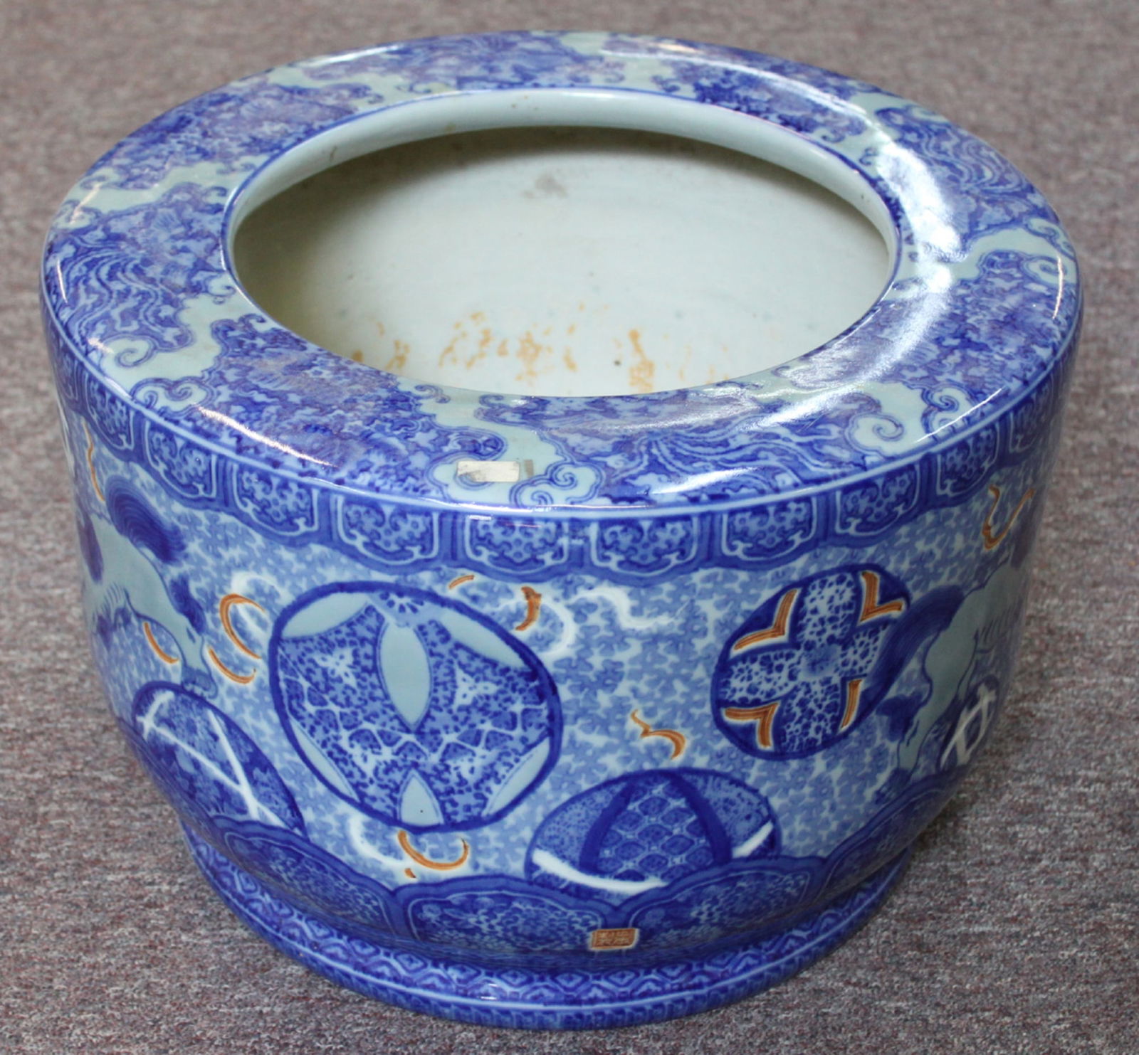 JAPANESE PORCELAIN HIBACHI WITH APOCRYPHAL KANGXI MARK (1 of 8)