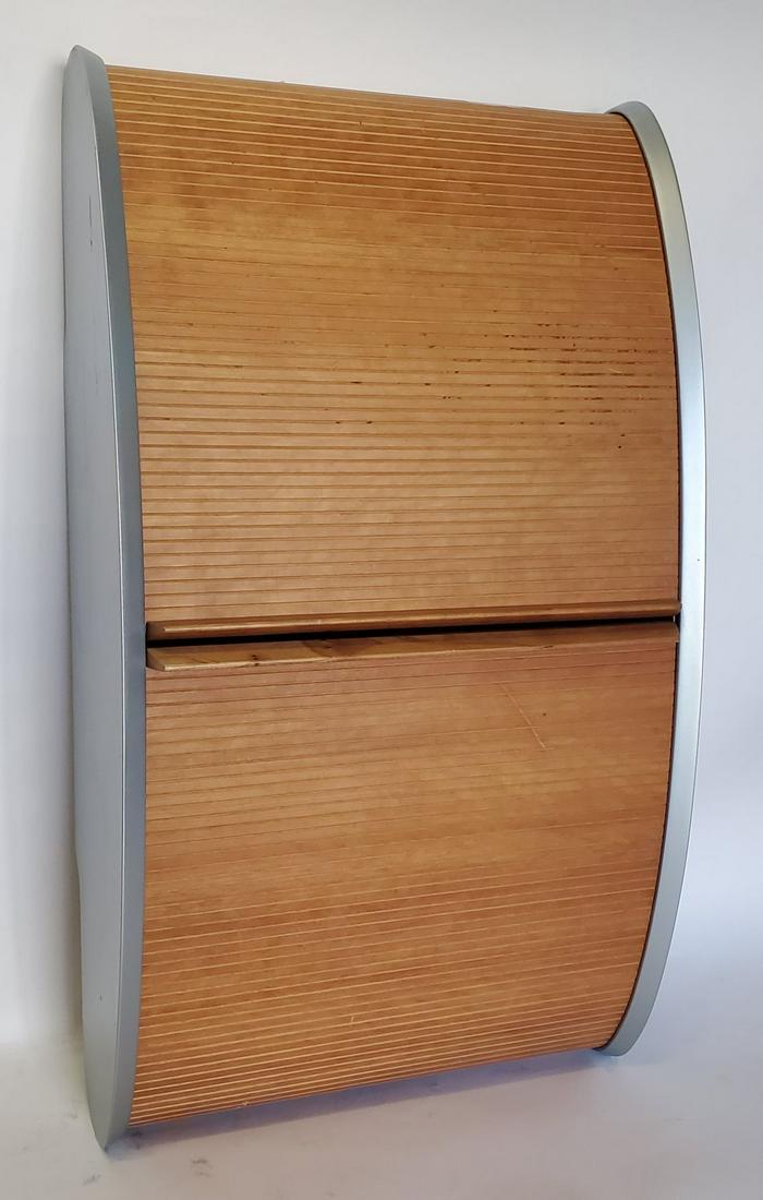 Modern Metal and wooden shelf: Modern Metal and wooden shelf