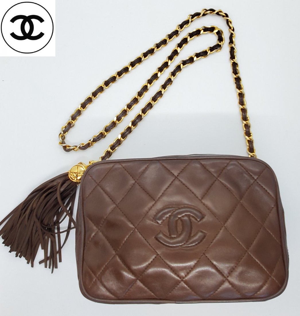 Chanel Runway Clutch Hand Bag (1 of 6)