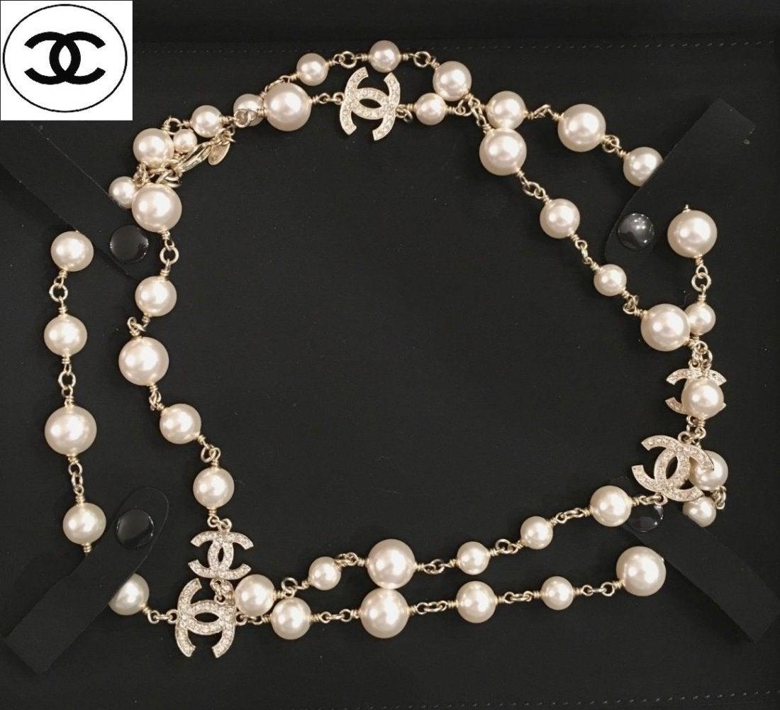 Authentic Runway CHANEL CC Logos Vintage Necklace (1 of 6)