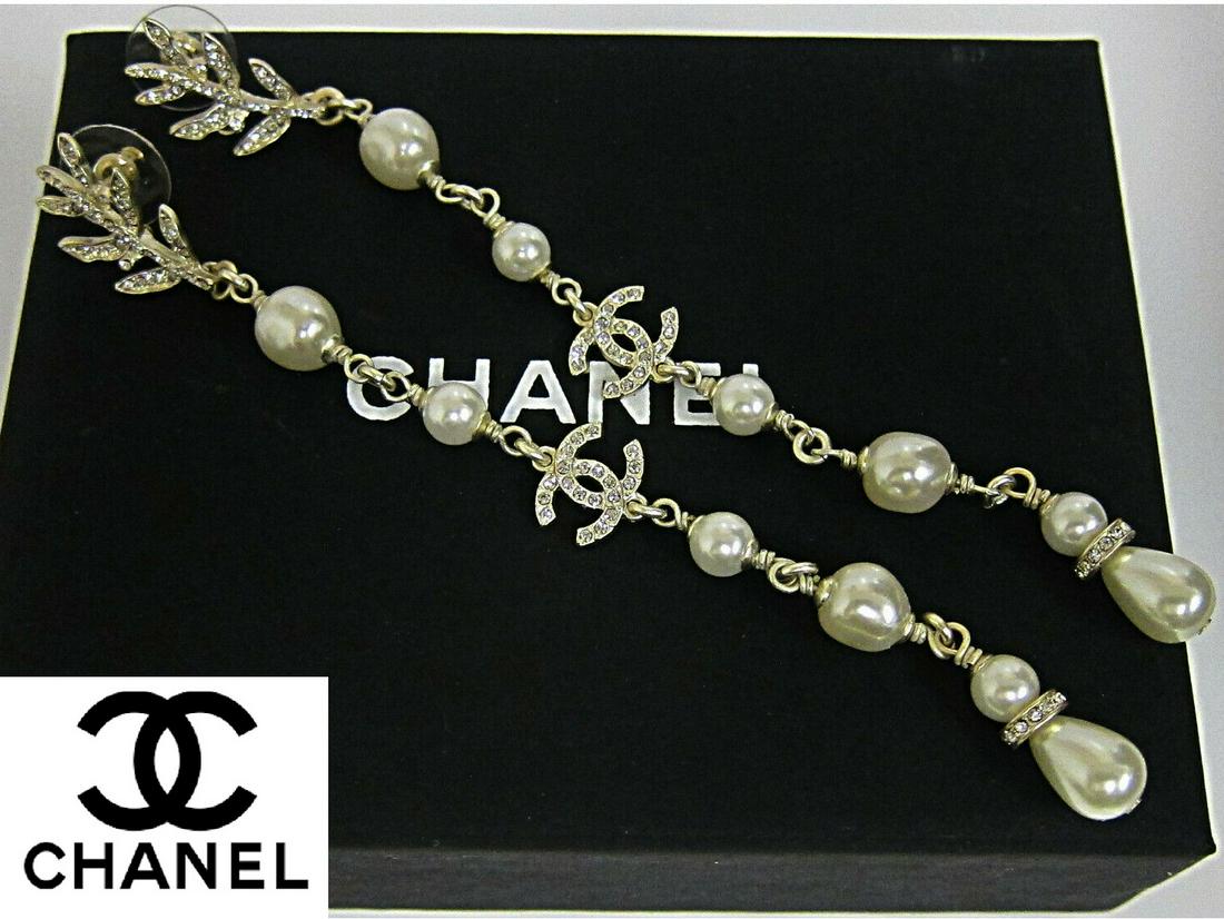 Jumbo Chanel CC Crystal Pearl Gold Dangle Earrings (1 of 8)