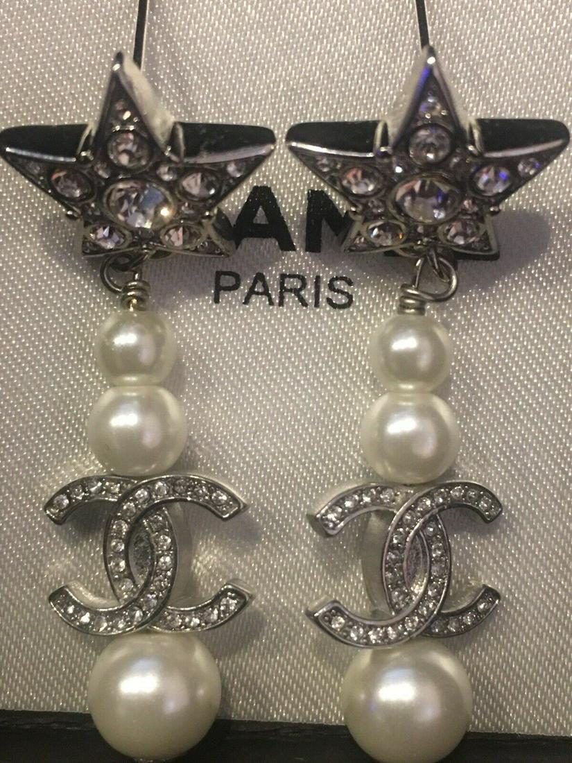 Chanel Pair Pearl Star Drop Earrings Jun 27 21 Luxurious Treasures In Ca