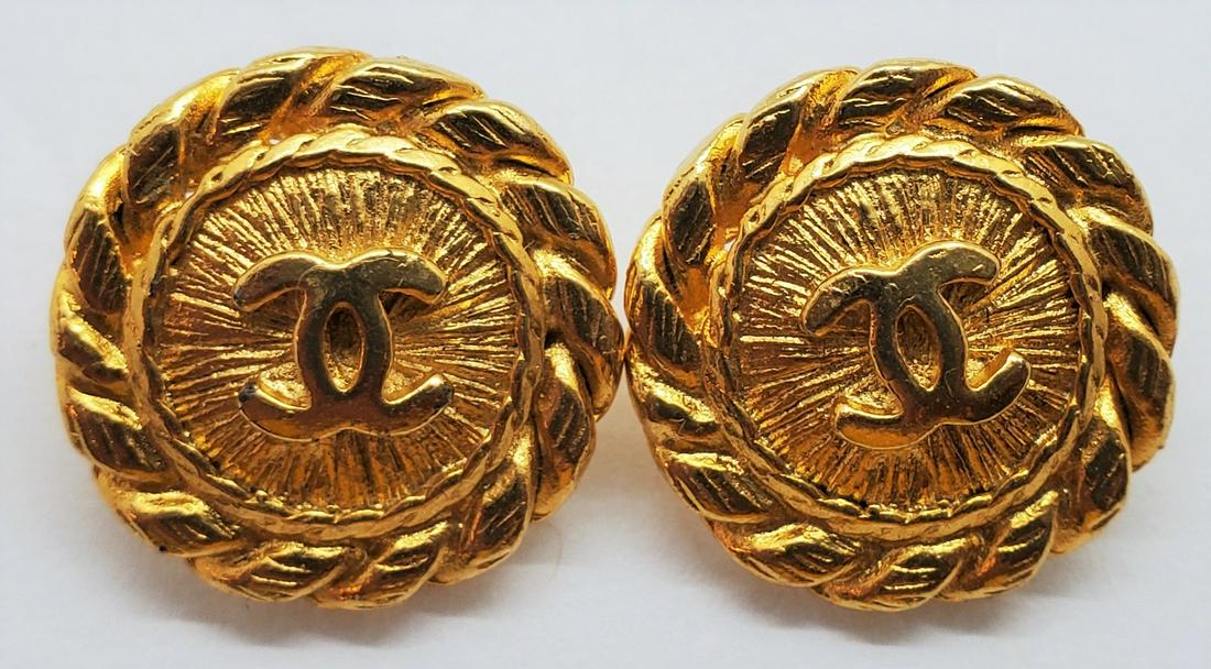 Authentic Chanel Buttons: Authentic Chanel Buttons