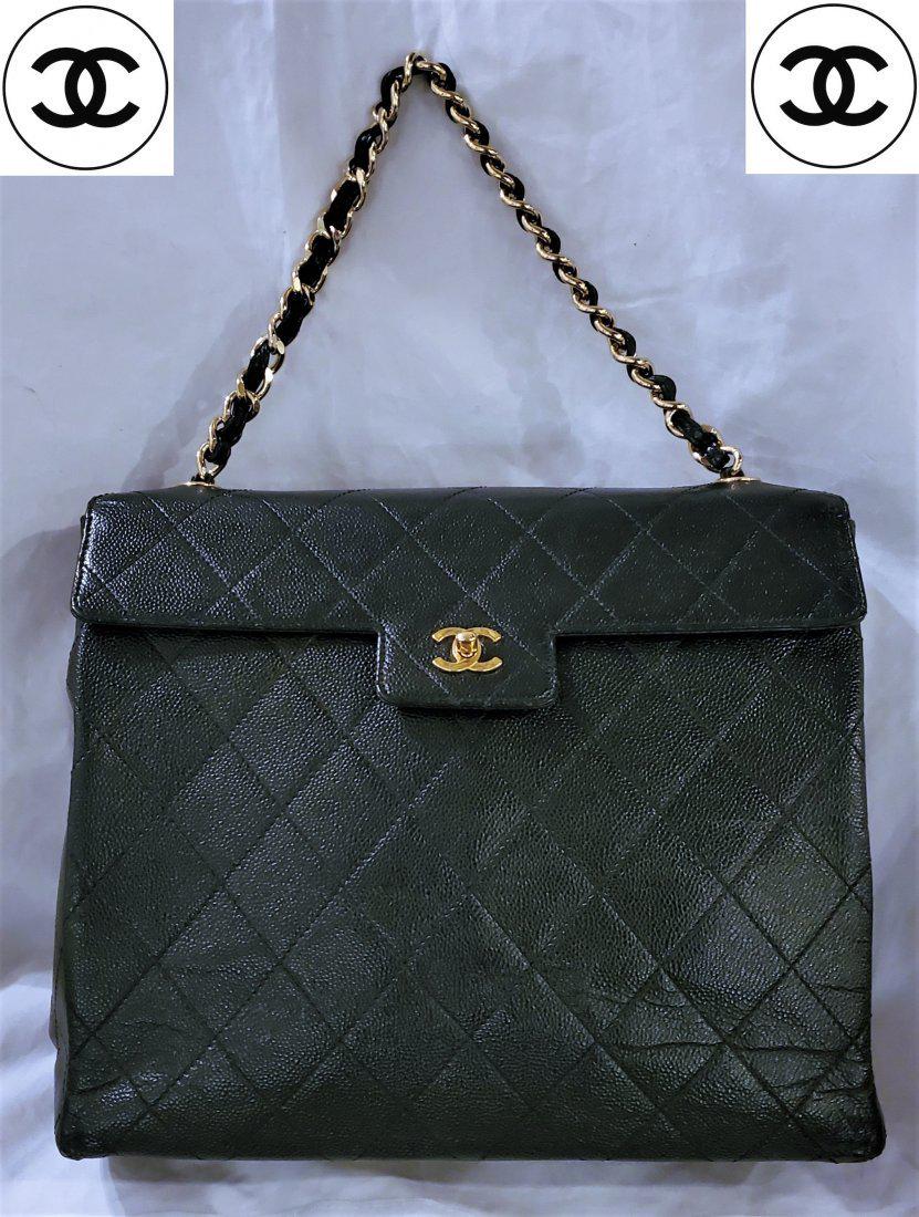 Chanel Jumbo Caviar Skin CC Chain Shoulder Bag (1 of 10)