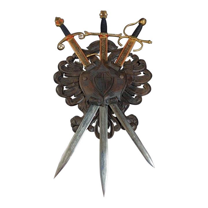 Coat of arms w/ 3 swords (1 of 6)