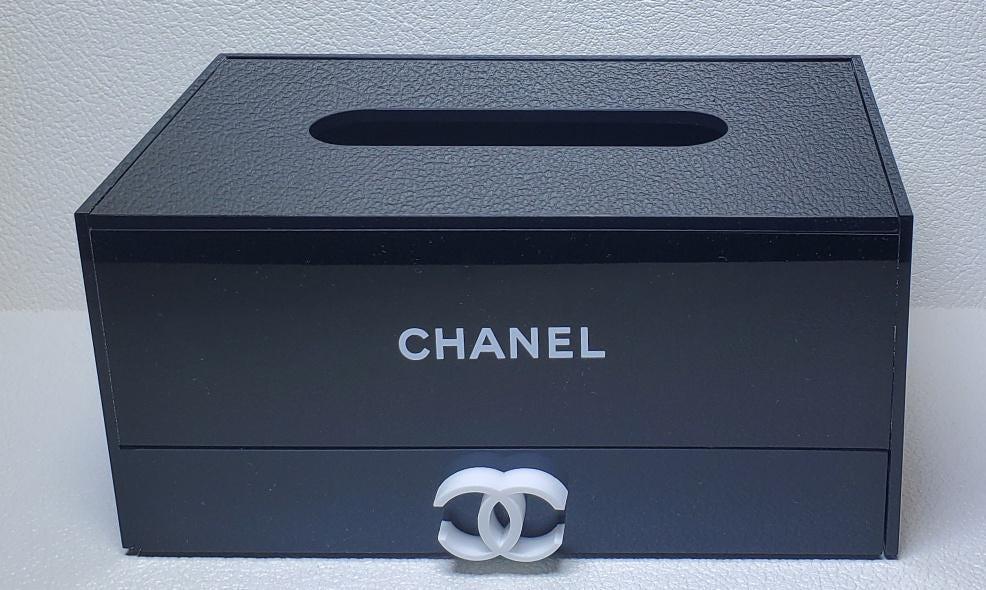 Chanel VIP Vanity napkin Holder (1 of 4)