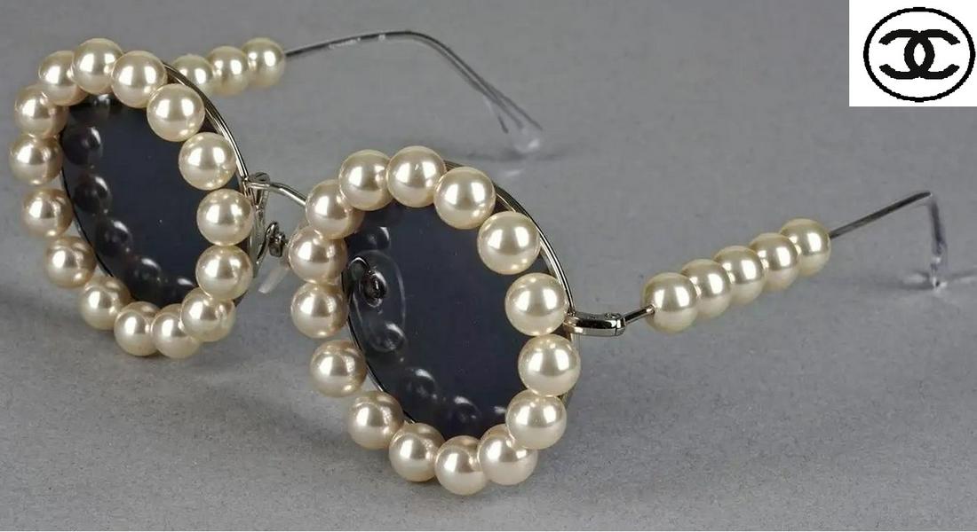 Auth Rare Chanel Pearl Runway Sunglasses (1 of 9)