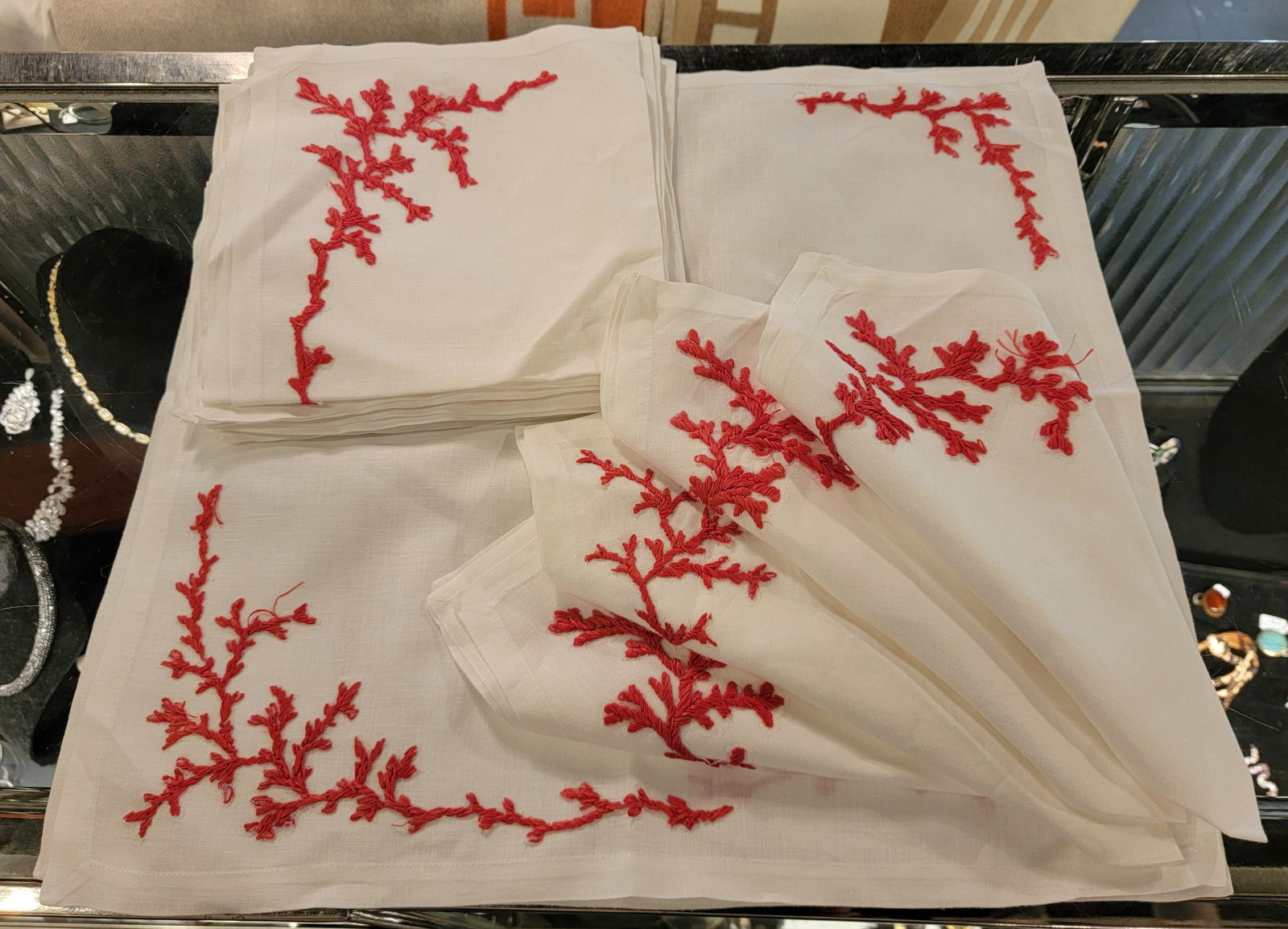 Set of 16 Kim Seybert  Coral and Linen Napkin (1 of 5)