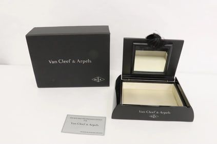 Auth Lacquer Van Cleef & Arpel Jewelry Box