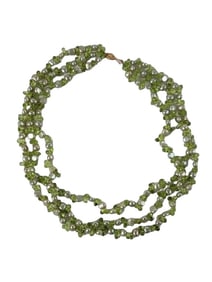 14k Gold Three stran peal and Peridot necklace